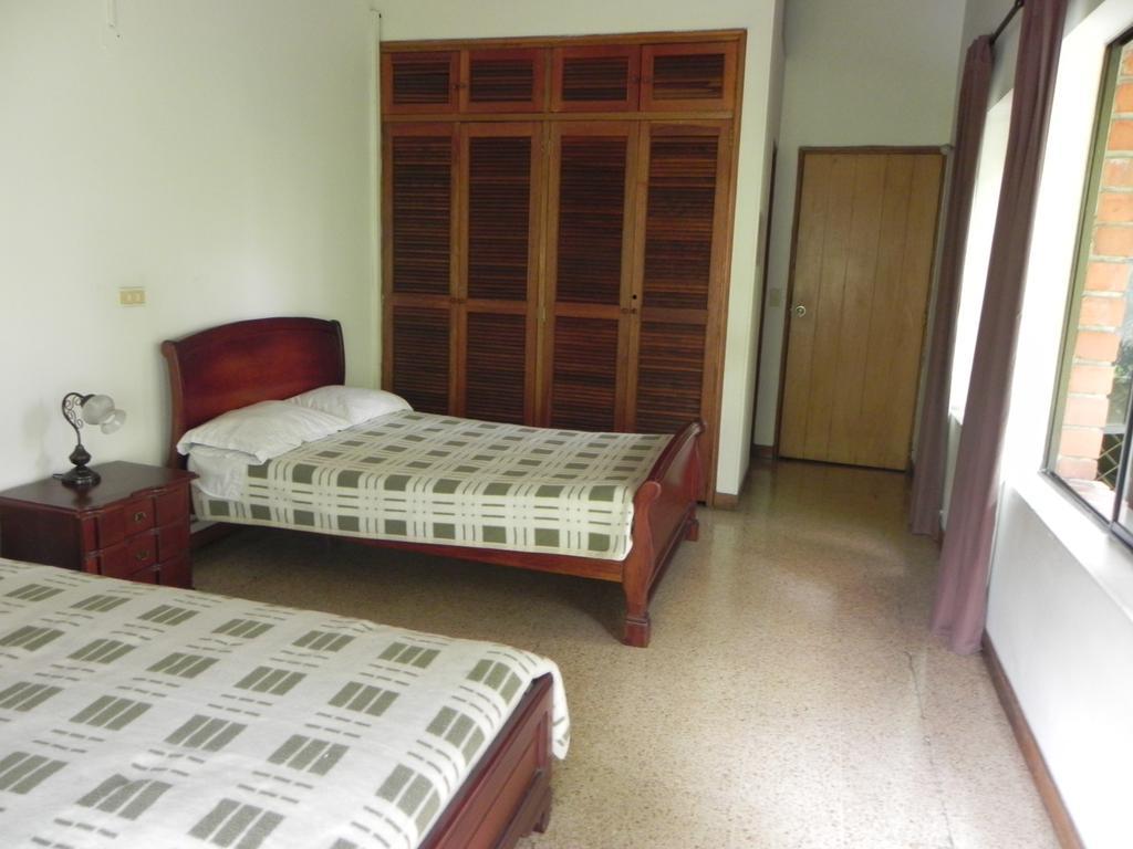 Itagüí Hostal Tamarindo الغرفة الصورة