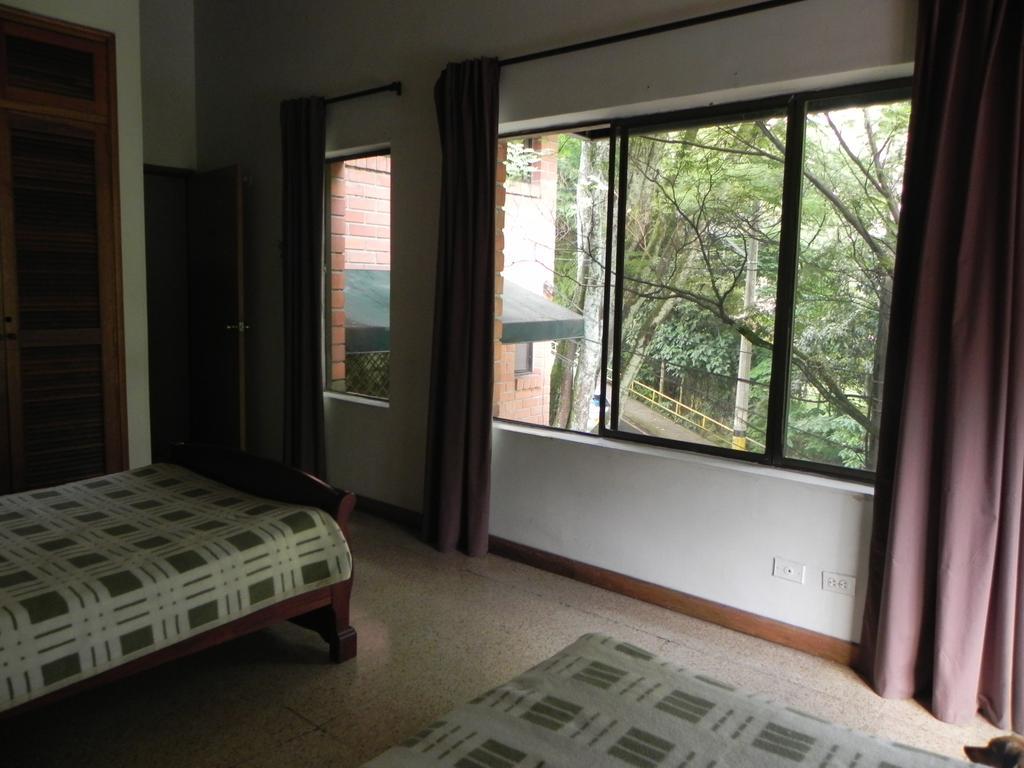Itagüí Hostal Tamarindo الغرفة الصورة
