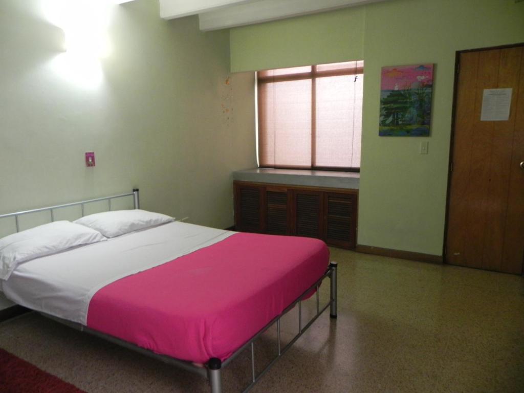 Itagüí Hostal Tamarindo الغرفة الصورة